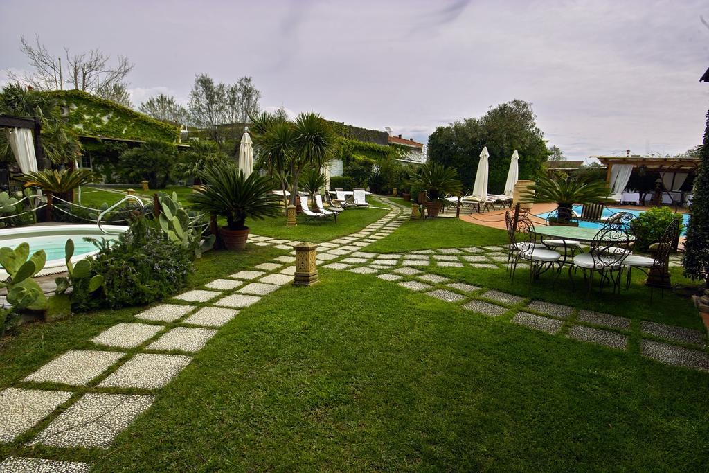 Hotel Atlantic Marina Di Carrara Bagian luar foto